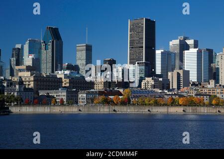 Le Vieux-Port avec horizon, Montréal, province de Québec, Canada Banque D'Images