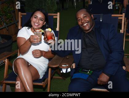 27 août 2020, Hollywood, Californie, Etats-Unis: Les personnes présentes pour le Burbank International film Festival lancement sur les toits de films au Montalban. (Image crédit : © Billy Bennight/ZUMA Wire) Banque D'Images