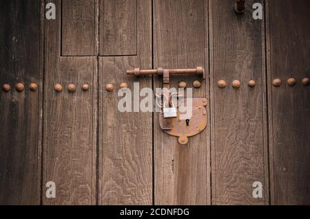 Ancien heurtoir poignée de porte en métal Banque D'Images