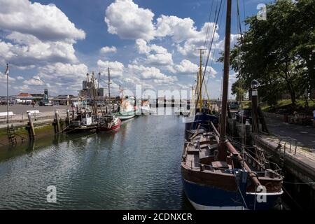 Le port des musées est le point central de la station de vacances sur la mer du Nord. Vue sur le bassin du port 1, également connu sous le nom de port de musée. Banque D'Images