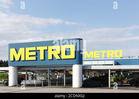 Dortmund, Allemagne - 22 juillet 2017 : supermarché Metro en Allemagne. Metro Cash and Carry est un acteur international de premier plan en libre-service de gros Banque D'Images