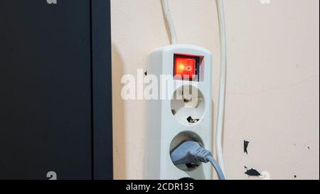 Gros plan de la fiche d'alimentation Banque D'Images