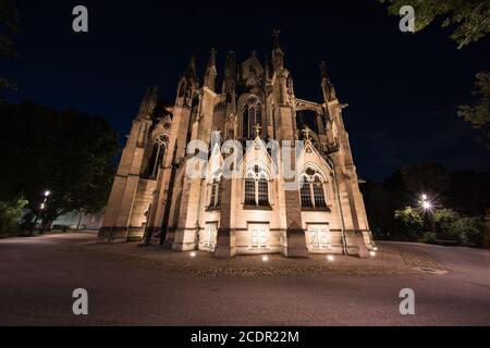 L'église Johannes stuttgart allemagne de nuit. Banque D'Images