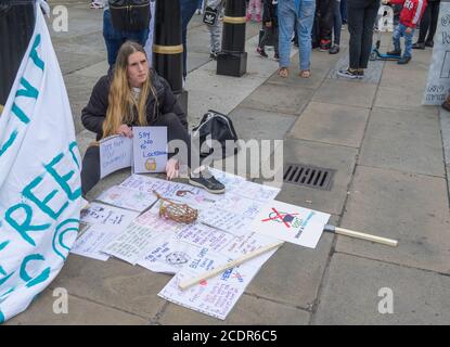 Unissez-vous pour la liberté, les anti-vaccins et les masques protestent contre les mesures Covid-19 à Trafalgar Square. Londres - 29 août 2020 Banque D'Images