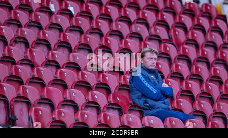 Bradford, Royaume-Uni. 29 août 2020. Stuart McCall, directeur de la ville de Bradford, lors du match d'avant-saison 2020/21 entre Bradford City et Wigan Athletic au Utility Energy Stadium, Bradford, Angleterre, le 29 août 2020. Photo de Thomas Gadd. Crédit : Prime Media Images/Alamy Live News Banque D'Images