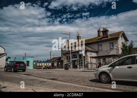 Visite de Greystones. La place de la gare et de l'arrêt de bus, co. Wicklow, Irlande Banque D'Images