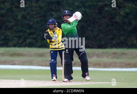 BECKENHAM, Royaume-Uni, AOÛT 29 : NAT Wraith de Western Storm pendant le Trophée Rachael Heyhoe Flint entre les femmes étoiles du Sud-est et la tempête occidentale au sol du comté, Beckenham le 29 août 2020 Credit: Action Foto Sport/Alamy Live News Banque D'Images