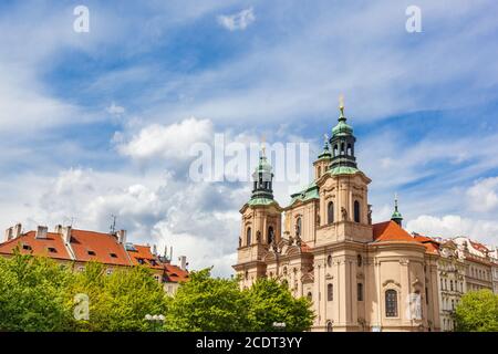 Église Saint Nicolas dans la vieille ville de Prague, République Tchèque Banque D'Images