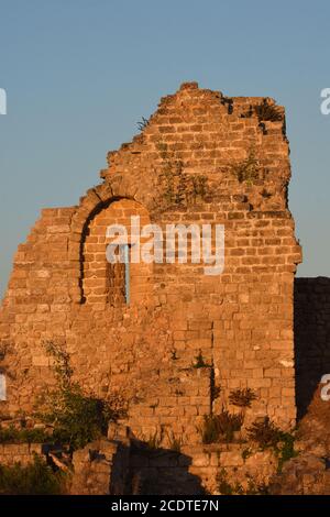 Ruines du fort romain de Césarée, dans le nord d'Israël. Banque D'Images