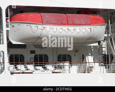 Azamara Quest, de tourisme dans le port. Grand navire de tourisme. Banque D'Images