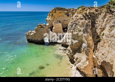 Portugal - Algarve - falaises de Praia do Vale do Olival Banque D'Images