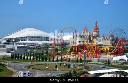 Sotchi, Russie - juin 5. 2018. stade poisson et parc d'attractions dans la baie d'Imereti Banque D'Images