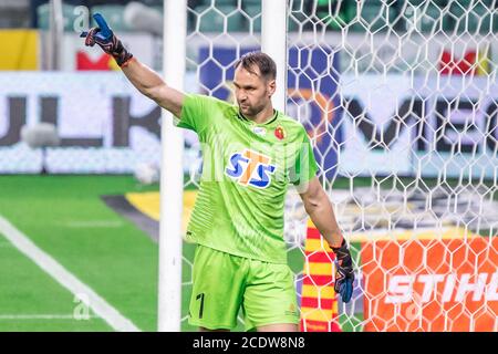 Varsovie, Pologne. 29 août 2020. Pavels Steinbors de Jagiellonia Bialystok gestes pendant le match polonais PKO Ekstraklasa League entre Legia Warszawa et Jagiellonia Bialystok au Maréchal Jozef Pilsudski Legia Warsaw Municipal Stadium. (Note finale; Legia Warszawa 1:2 Jagiellonia Bialystok) crédit: SOPA Images Limited/Alay Live News Banque D'Images