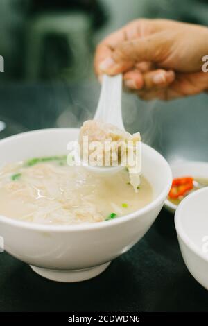 Soupe wanton à Macao Banque D'Images