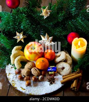 assiette de friandises de noël traditionnelles allemandes Banque D'Images