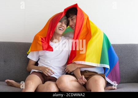 Couples homosexuels jeunes garçons Asiatiques hommes LGBT concepts. Banque D'Images