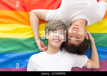 Couples homosexuels jeunes garçons Asiatiques hommes LGBT concepts. Banque D'Images