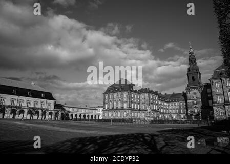 Le Palais de Christiansborg est le seul bâtiment au monde contenant les trois branches du gouvernement d'un pays Banque D'Images