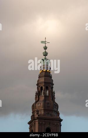 Le Palais de Christiansborg est le seul bâtiment au monde contenant les trois branches du gouvernement d'un pays Banque D'Images