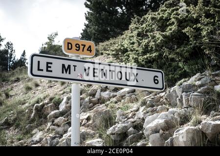 Juin 2016.Mont Ventoux dans la région Provence du sud de la France.Elle a gagné en notoriété grâce à son inclusion dans la course cycliste Tour de France. Banque D'Images