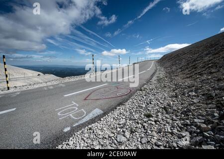 Juin 2016.Mont Ventoux dans la région Provence du sud de la France.Elle a gagné en notoriété grâce à son inclusion dans la course cycliste Tour de France. Banque D'Images