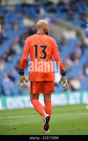 Le gardien de but Willy Caballero de Chelsea porte le maillot numéro 13 lors du match de pré saison entre Brighton et Hove Albion et Chelsea au stade Amex , Brighton , 29 août 2020 . Banque D'Images