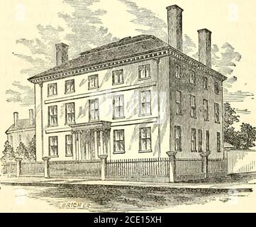 . Un regard de l'état du Massachusetts; . .87 par $100 ; montant ap-propriated for thesupport of publicschools (1871), $24,000. Le port de Newbury a été pris de Newbury et incorporé comme ville de Jan. 28, 1764. La première église a été organisée en 1725; et le Rev.John Lowell a été dans l'année suivante ordonné pasteur. Il a été poursuivi par le révérend Thomas Cary. La première église presbytérienne a été fondée en 1744, et l'église épiscopale en 1711. Le Rev.George Whitefield est mort soudainement dans cet endroit le 30 septembre 1770; et un monument abeutiful a été érigé sur ses restes qui se reposent dans l'ancienne église du Sud. Banque D'Images