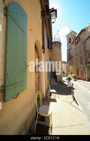 Châteauneuf du Pape, vieille ville, Côtes de Rhône, France. Banque D'Images