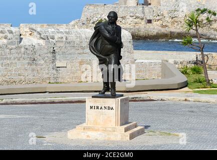 Statue de Francisco Miranda à la Havane, Cuba. Statue de bronze située dans le Malecon de la Habana. Sebastian Miranda était un chef militaire vénézuélien Banque D'Images