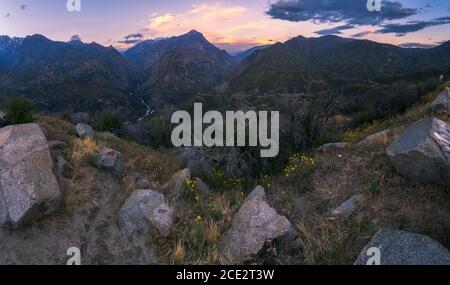 coucher de soleil sur le parc national du kings canyon aux états-unis Banque D'Images