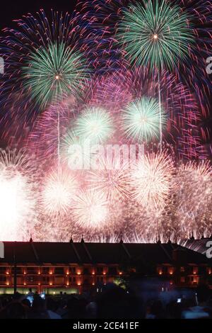 Feu d'artifice du journal Kanagawa Banque D'Images