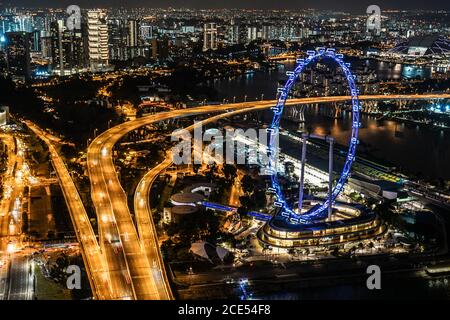 Vue nocturne de Marina Bay Sands depuis l'observatoire (Singapour) Banque D'Images