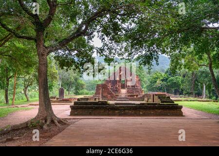 Mon fils est une ville de temple dans le centre du Vietnam. En 1969, le complexe du temple a été détruit par des bombardements américains. En 1999, il a été déclaré un Heritag mondial Banque D'Images