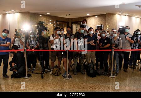 Taipei, Taïwan. 31 août 2020. Des photojournalistes attendent aujourd'hui à Taipei, le lundi 31 août 2020, le président du Sénat tchèque, Milos Vystrcil, au début du "Forum économique, commercial et investissement 2020 Taiwan République tchèque". Crédit : Michal Krumphanzl/CTK photo/Alay Live News Banque D'Images