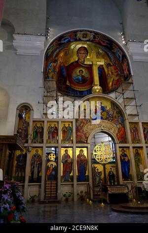 Belgrade / Serbie - 17 juillet 2019 : intérieur de l'église Saint-Marc (Crkva Svetog Marka), église orthodoxe serbe située dans le parc de Tasmajdan à Belg Banque D'Images