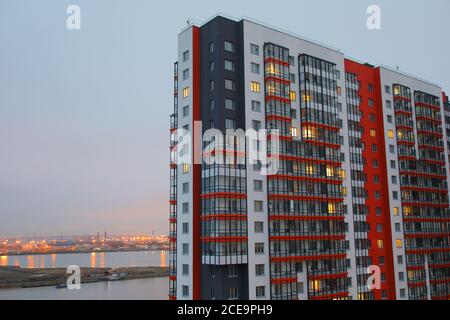 Russain immeuble appartement nouveaux bâtiments nommés South Aquatory à Saint-Pétersbourg, Russie Banque D'Images