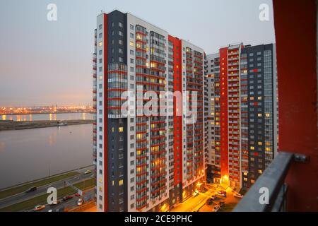 Russain immeuble appartement nouveaux bâtiments nommés South Aquatory à Saint-Pétersbourg, Russie Banque D'Images