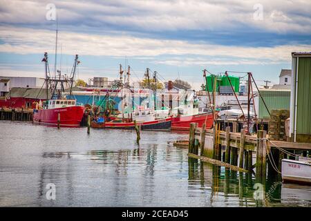 Bateaux de pêche dans le port de Gloucester, Massachusetts Banque D'Images