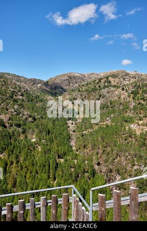 Gerês, Portugal - 30 août 2020 : vue sur les montagnes Parc national de Peneda-Geres, Gerês, Portugal Banque D'Images