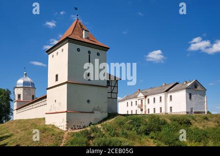 Ancien château dans le village de Liubcha, région de Grodno, Biélorussie. Banque D'Images