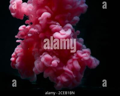 concept abstrait de nuage rose fumé avec de nombreux tourbillons Banque D'Images