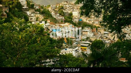 Panorama de favela à Rio de Janeiro, Brésil Banque D'Images