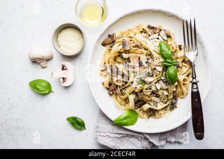Tagliatelle aux champignons Banque D'Images