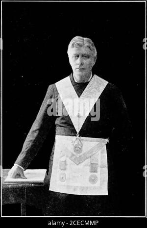 . Cérémonie à observer à la consécration de Fairfax Lodge, no.3255, sur le rouleau du Grand Lodge d'Angleterre, et l'installation du maître adorant désigné Thos. M. Woodhead ... le mercredi 16 octobre 1907, au Masonic Hall, Rawson Square, Bradford. High. 1221 :m J—J- -c^- ^s ^W ^ 17.—l'officier de consécration vvill consacre alors la Loge. ? J^JUA-j/^: -J^lt /-/: J/J^f^Ujr-J/... //..?)/, y 18.—^le Prov. Le Grand aumônier fera trois fois le tour du pavillon du censeur, s'arrêtant à l'est. 19.—^le Prov. Grand aumônier lira de Lévitique, chapitre II, verset 13. 20.—le Banque D'Images