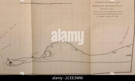 . La bataille de Mobile Bay, et la capture des forts Powell, gaines et Morgan, par les forces maritimes et terrestres combinées des États-Unis sous le commandement du contre-amiral David Glasgow Farragut et du major-général Gordon Granger, août 1864. •???•••;ir f-x, 0 1 / )Kii;XCK 01 Ioin moiuia.n ?• KXTHAXCK OL MOillM-. IIAV : liyHiin:G(-n Kl, l.(;).-. IAC .r(;isi i8(&gt;i Ali-m- ccipy nl lllcKiinin -s r-.H-iii-il K, (..M.I.I NAKl) .IR.CAPL F.ni I S .IN CIIAUlil. l.(li:H I1.-.y I.IXIi,^. -A 1— — ouooKBeenScanan? v / k, m n Jl- Banque D'Images