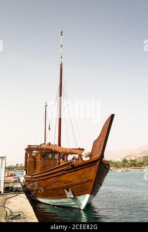 Bateau amarré à Aqaba. La Jordanie Moyen Orient Banque D'Images