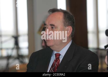 Prestwick, Ayrshire Écosse 11 mars 2008 : Alex Salmond SNP Premier ministre écossais au lancement de l'étude sur les avantages économiques des aéroports de Prestwick à Glasgow Banque D'Images