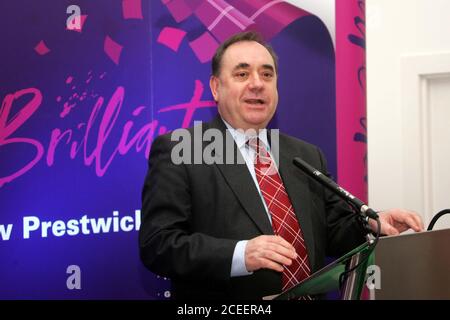 Prestwick, Ayrshire Écosse 11 mars 2008 : Alex Salmond SNP Premier ministre écossais au lancement de l'étude sur les avantages économiques des aéroports de Prestwick à Glasgow Banque D'Images