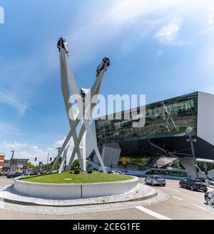 Stuttgart-Zuffenhausen, BW / Allemagne - 22 juillet 2020 : vue sur le musée Porsche de Stuttgart Banque D'Images