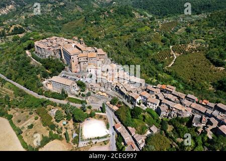 Vue aérienne du village de Bomarzo. Province de Viterbo, Latium / Italie Banque D'Images